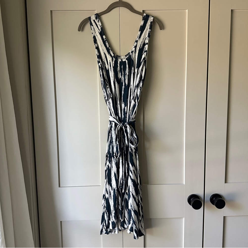 NWOT Latched Mama Momper Nursing Romper